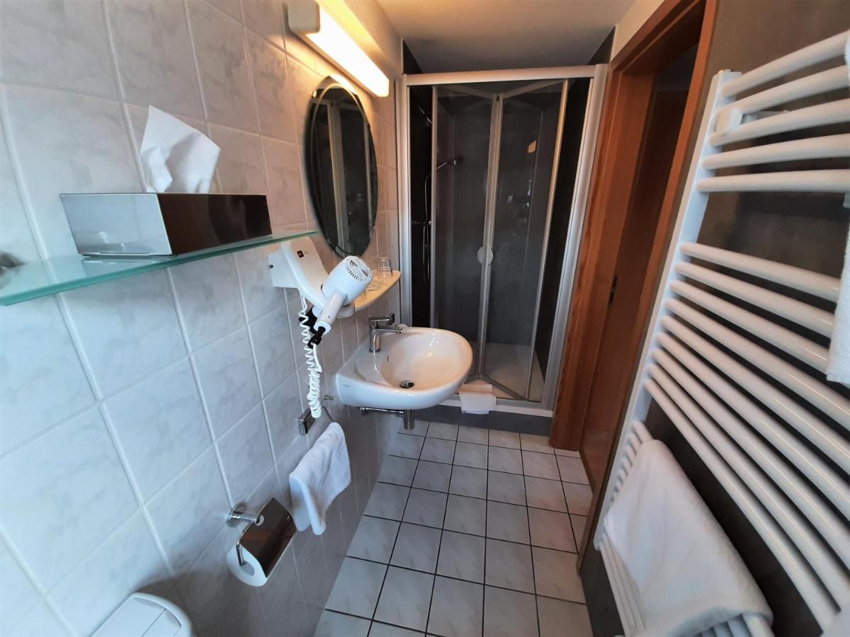 Landhotel Gemeindeschaenke Wanfried Bagian luar foto