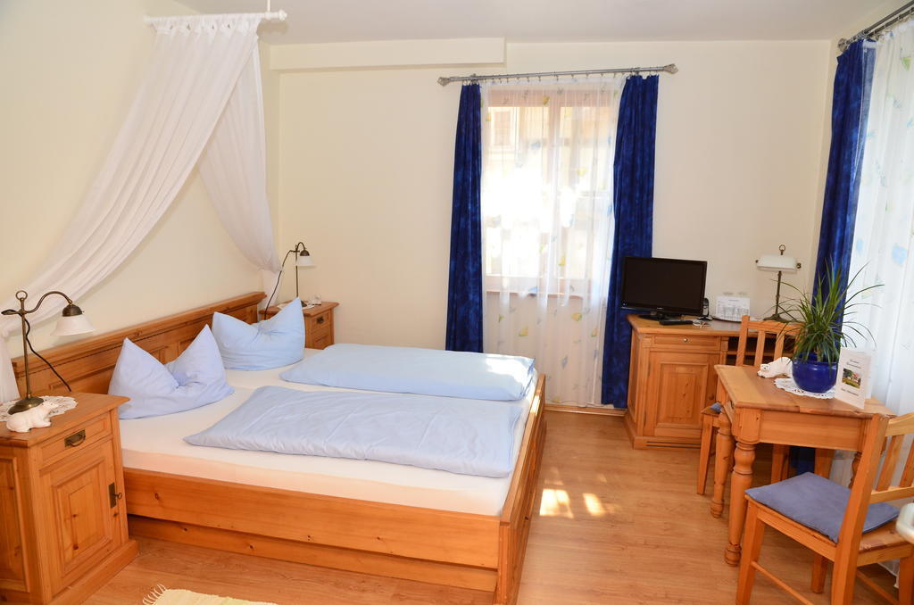 Landhotel Gemeindeschaenke Wanfried Ruang foto